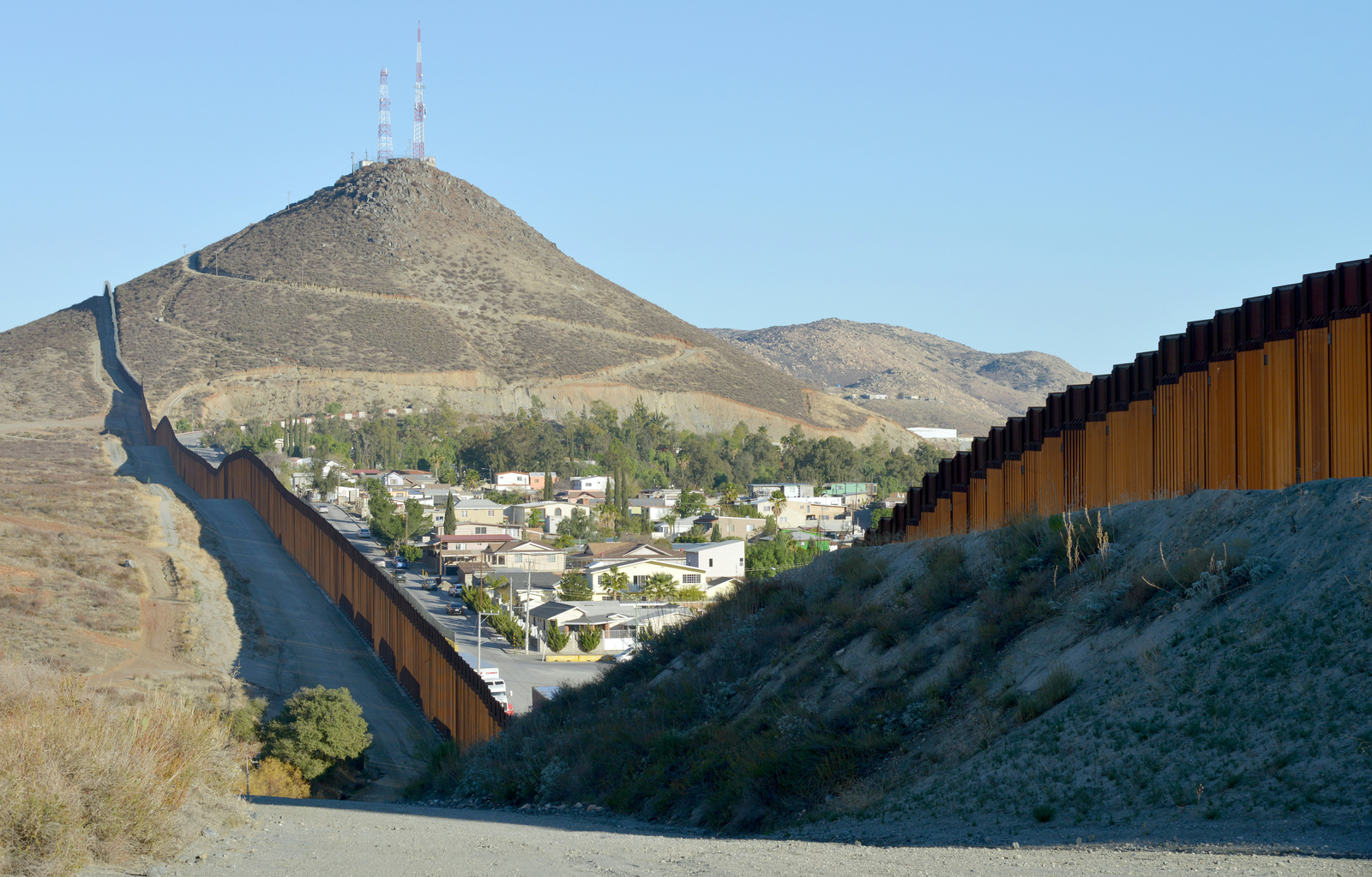 Border wall between California and Mexico